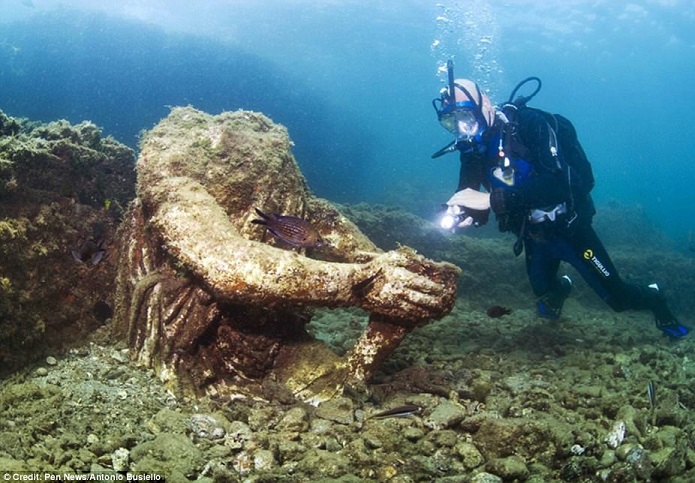 اكتشاف مدينة رومانية غارقة بكنوزها في أعماق البحار Romania.Ct